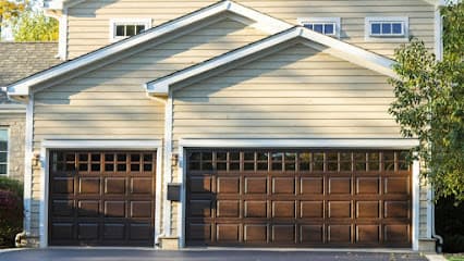Best Tampa Garage Door Service photo